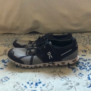 Navy Oncloud tennis shoes